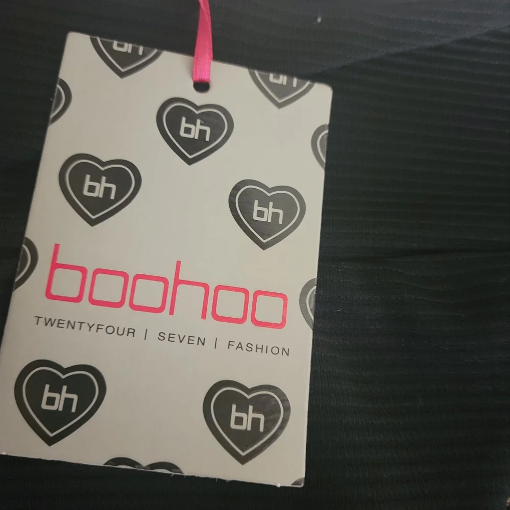 Dress - Picture 3 of 4